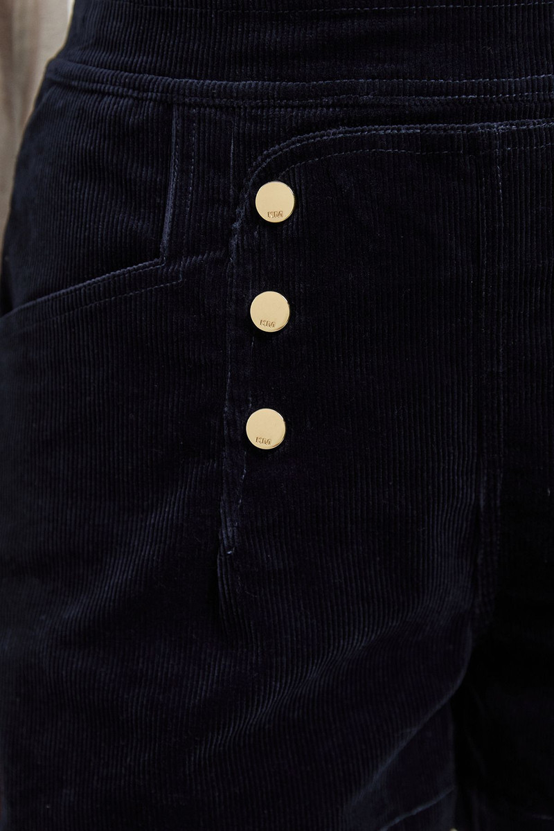 Stretch Cord Button Detail Short 3