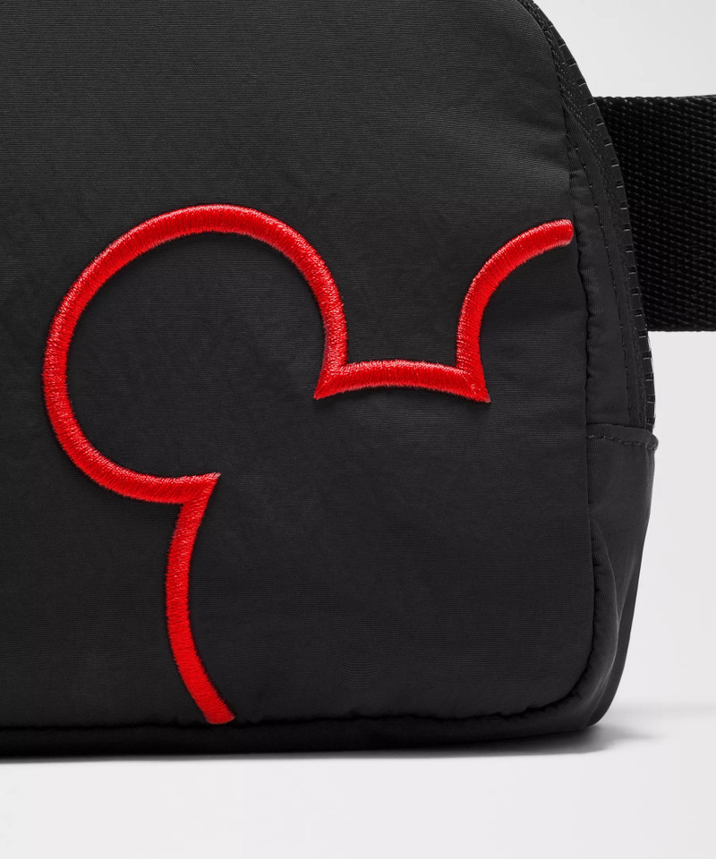 Disney x lululemon *Everywhere Belt Bag 1L Mickey Outline Graphic 8