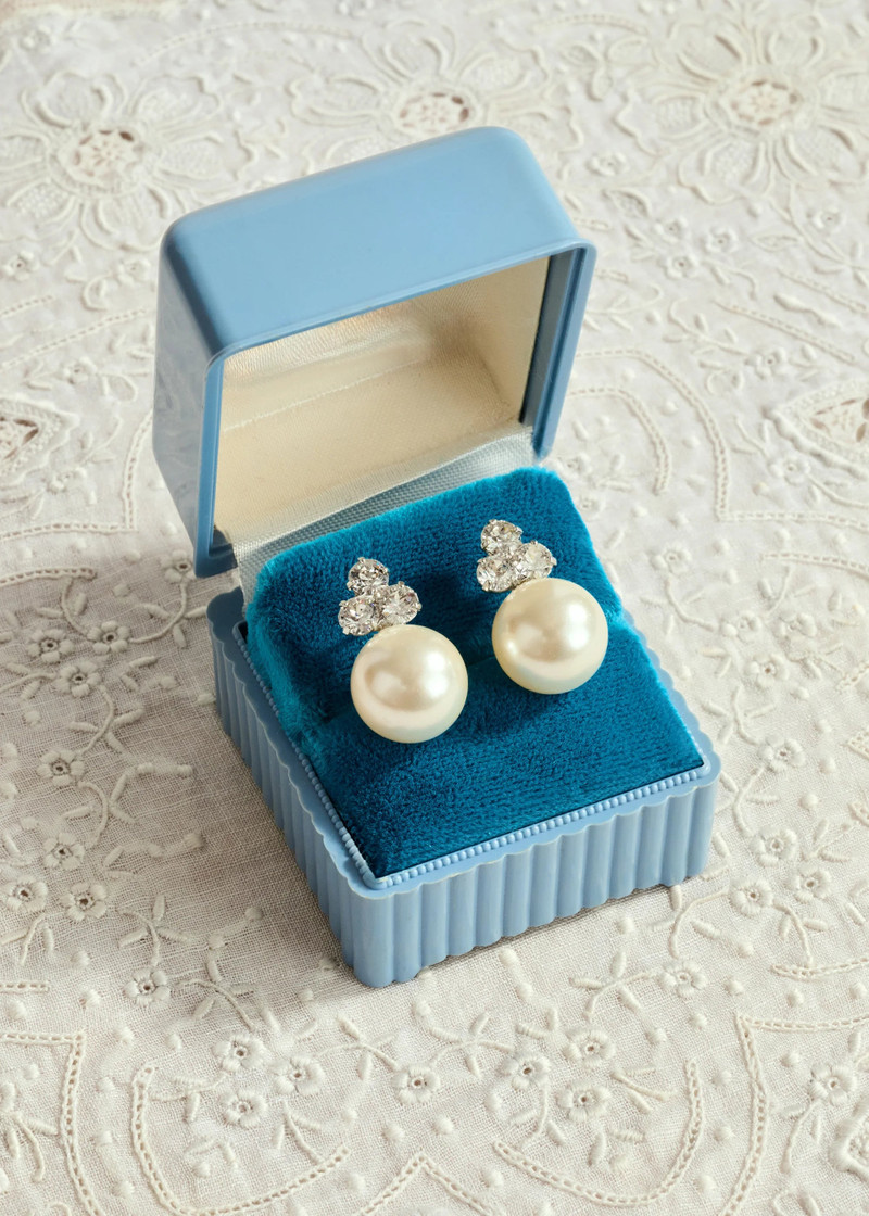 Jennifer Behr Belen Earrings outlook