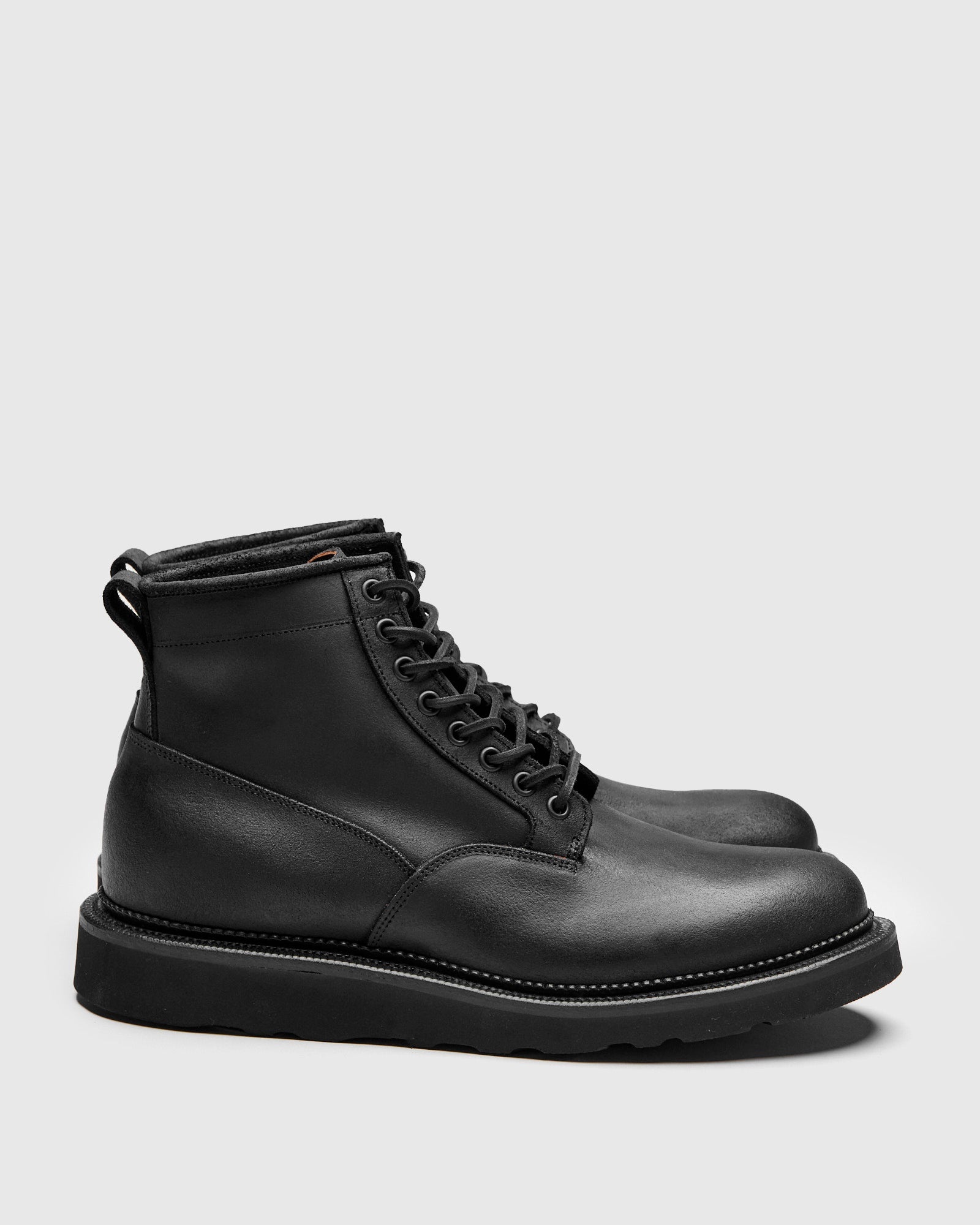 Scout Boot 1035 in Black Waxy Commander - 3