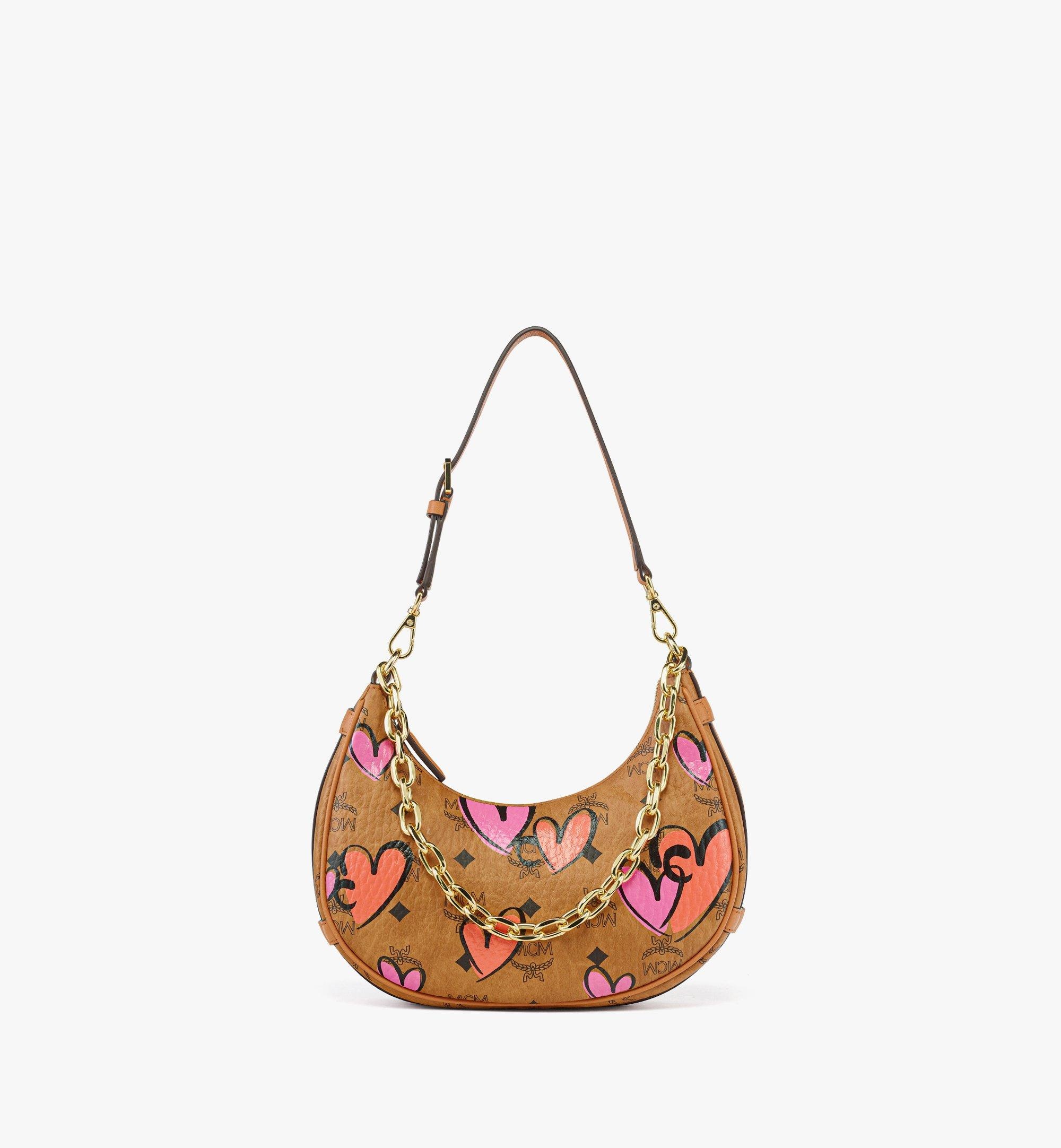 Valentine’s Day Upcycling Project Crescent Hobo in Visetos - 1