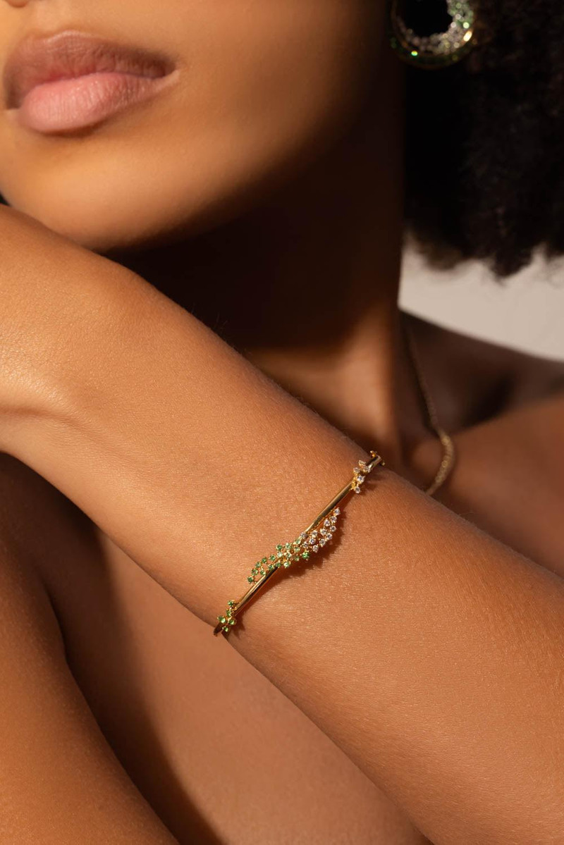 ANANYA Green Ombre Scatter Bangle Bracelet outlook