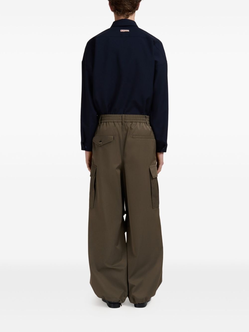 cargo-pockets pants - 4