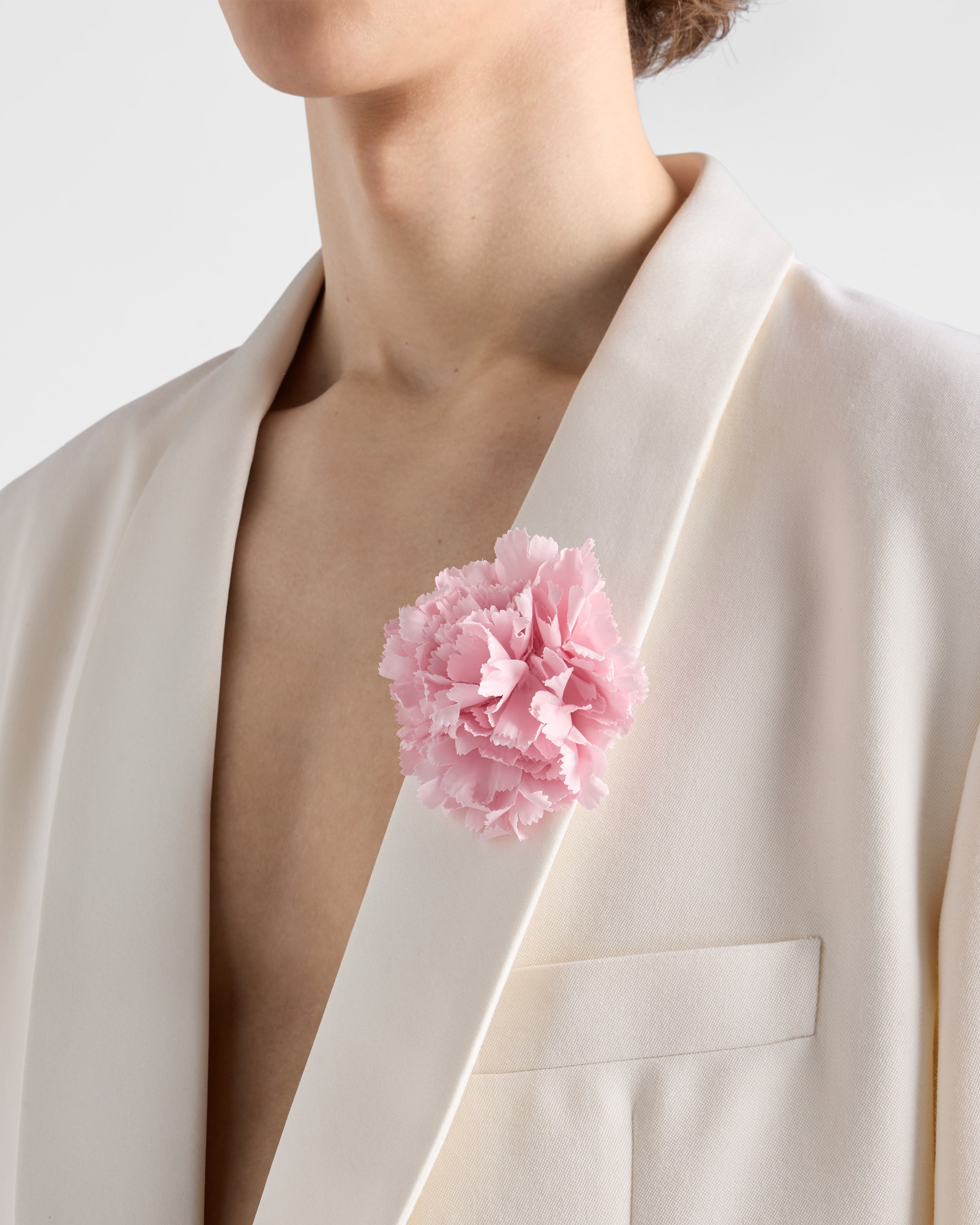 Poplin and metal flower brooch - 3