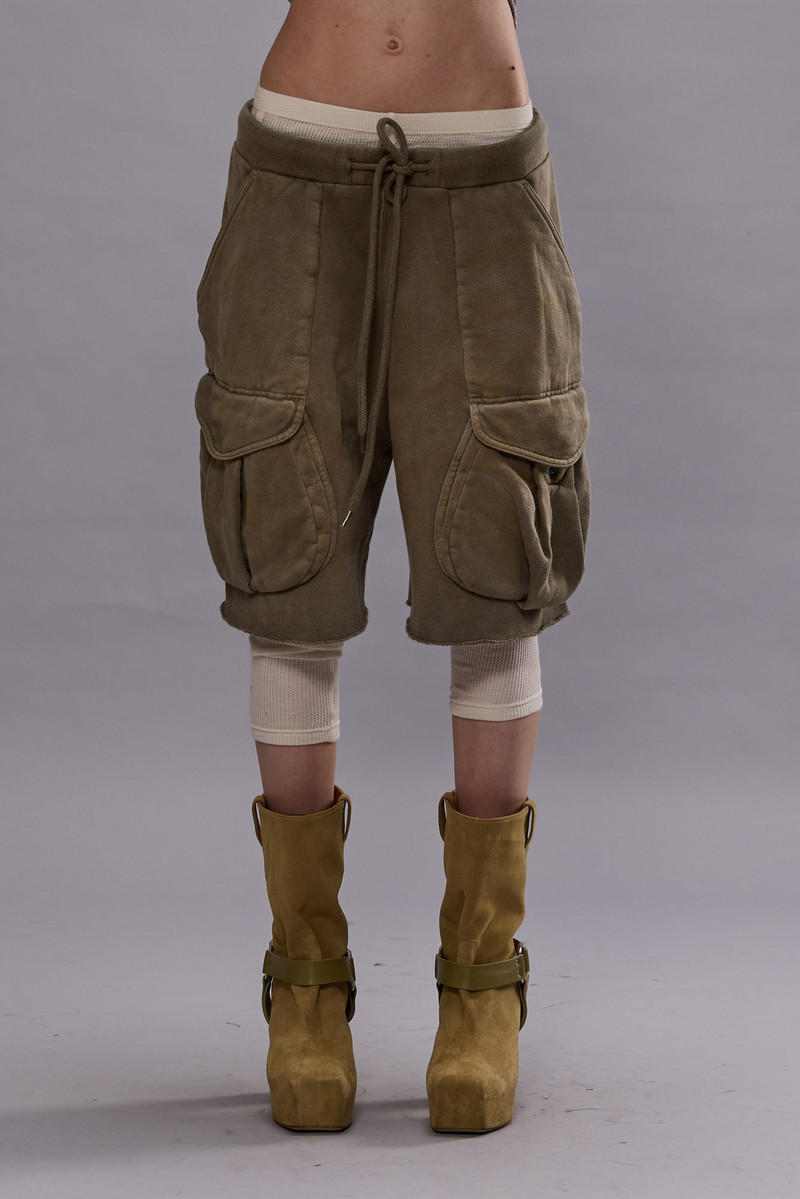 R13 MULTIPOCKET RELAXED SWEATSHORTS - FADED OLIVE outlook