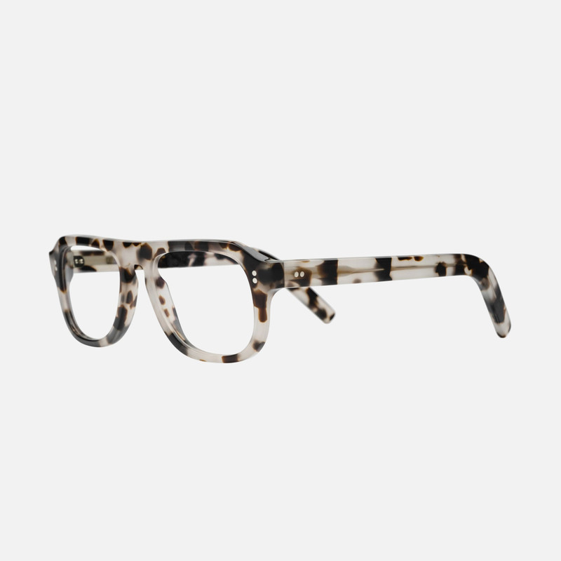 CUTLER AND GROSS 0822 AVIATOR OPTICALS outlook