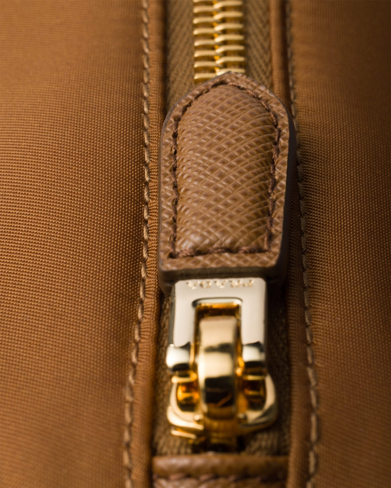 Re-Nylon pouch 5