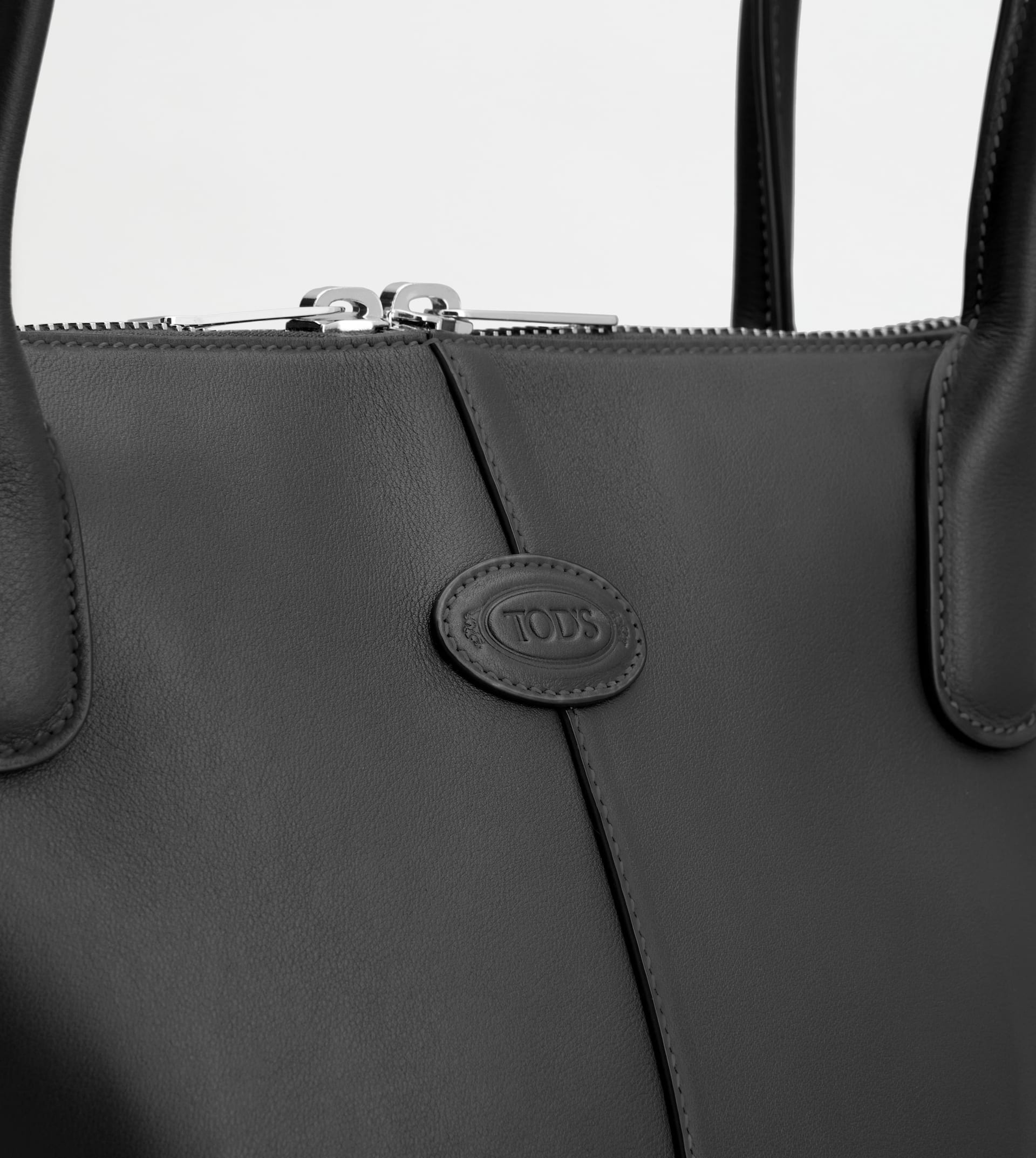 TOD'S DI BAG SWING IN LEATHER MINI - BLACK - 6