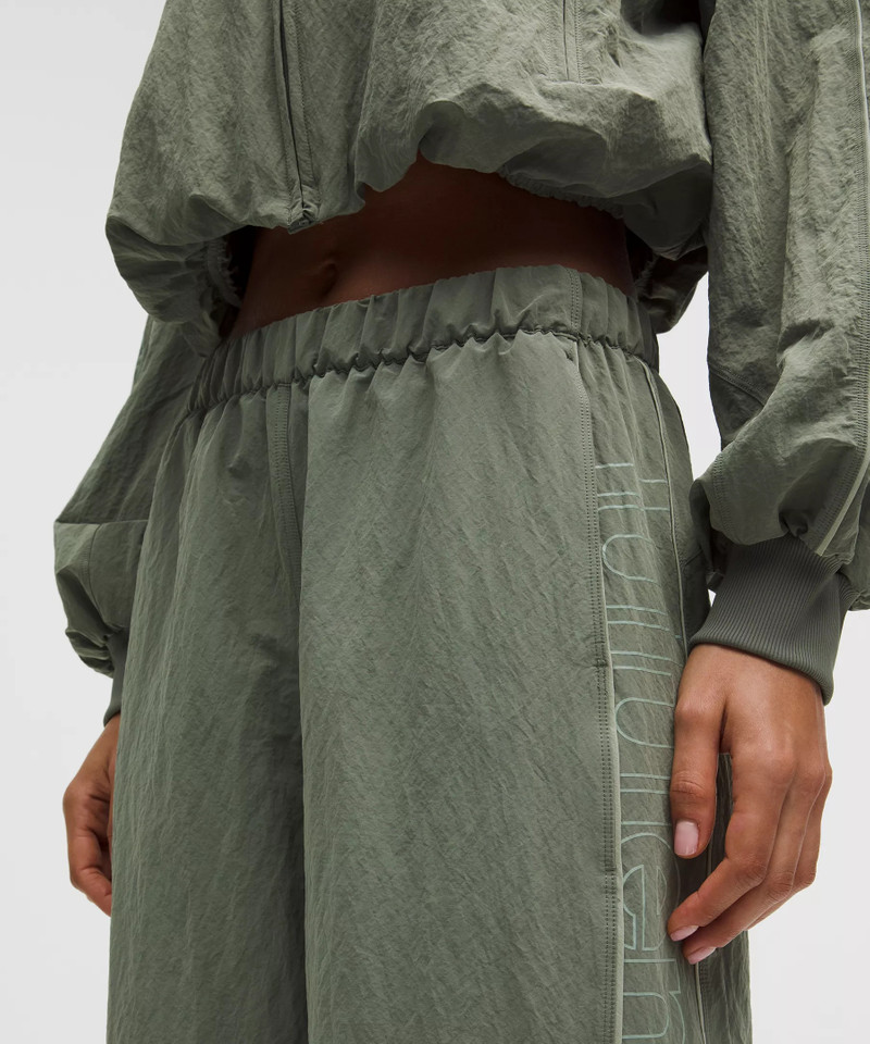 Crinkle Nylon Mid-Rise Track Pant *Wordmark 4