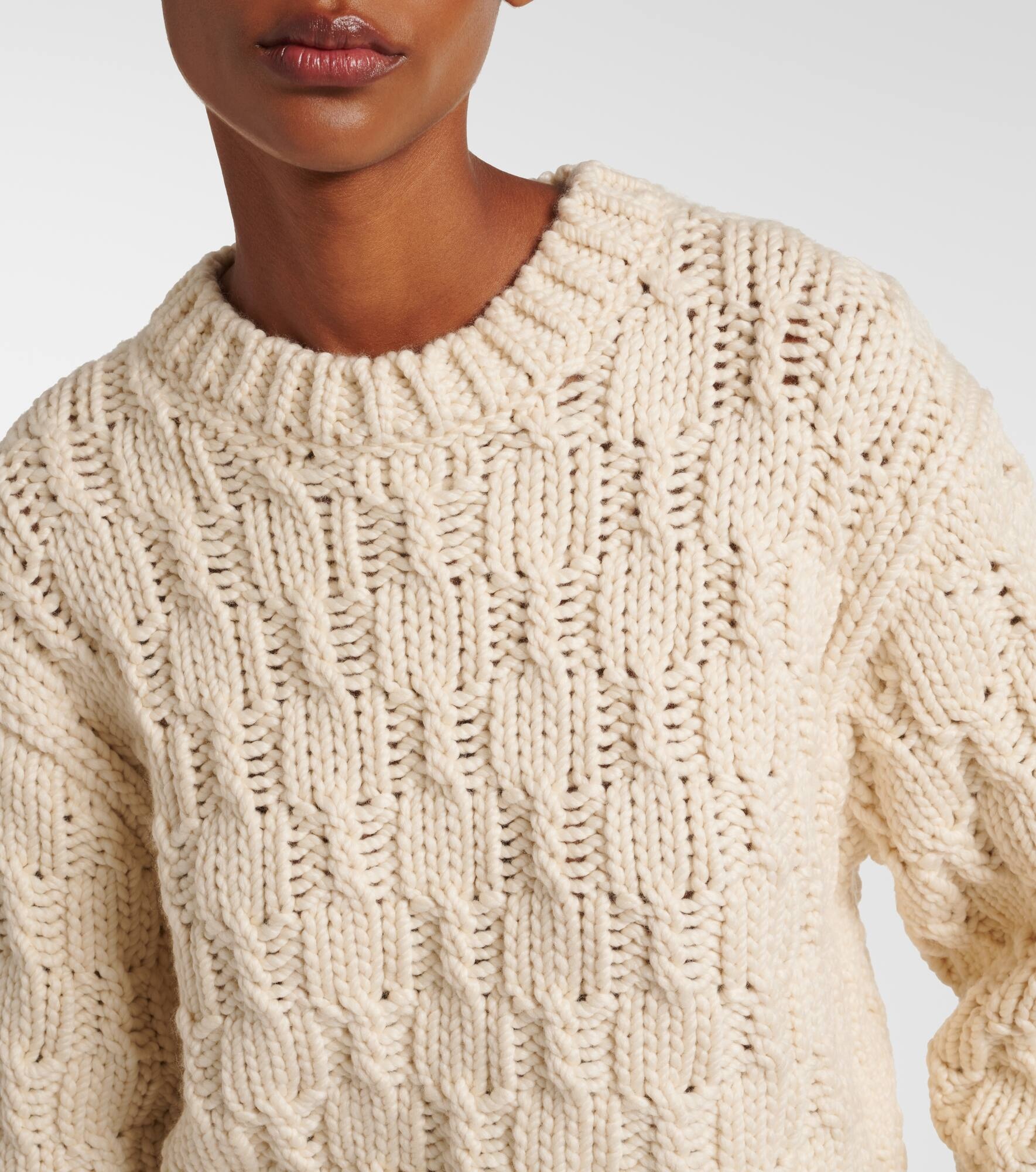 Wool, silk, and cashmere sweater - 4