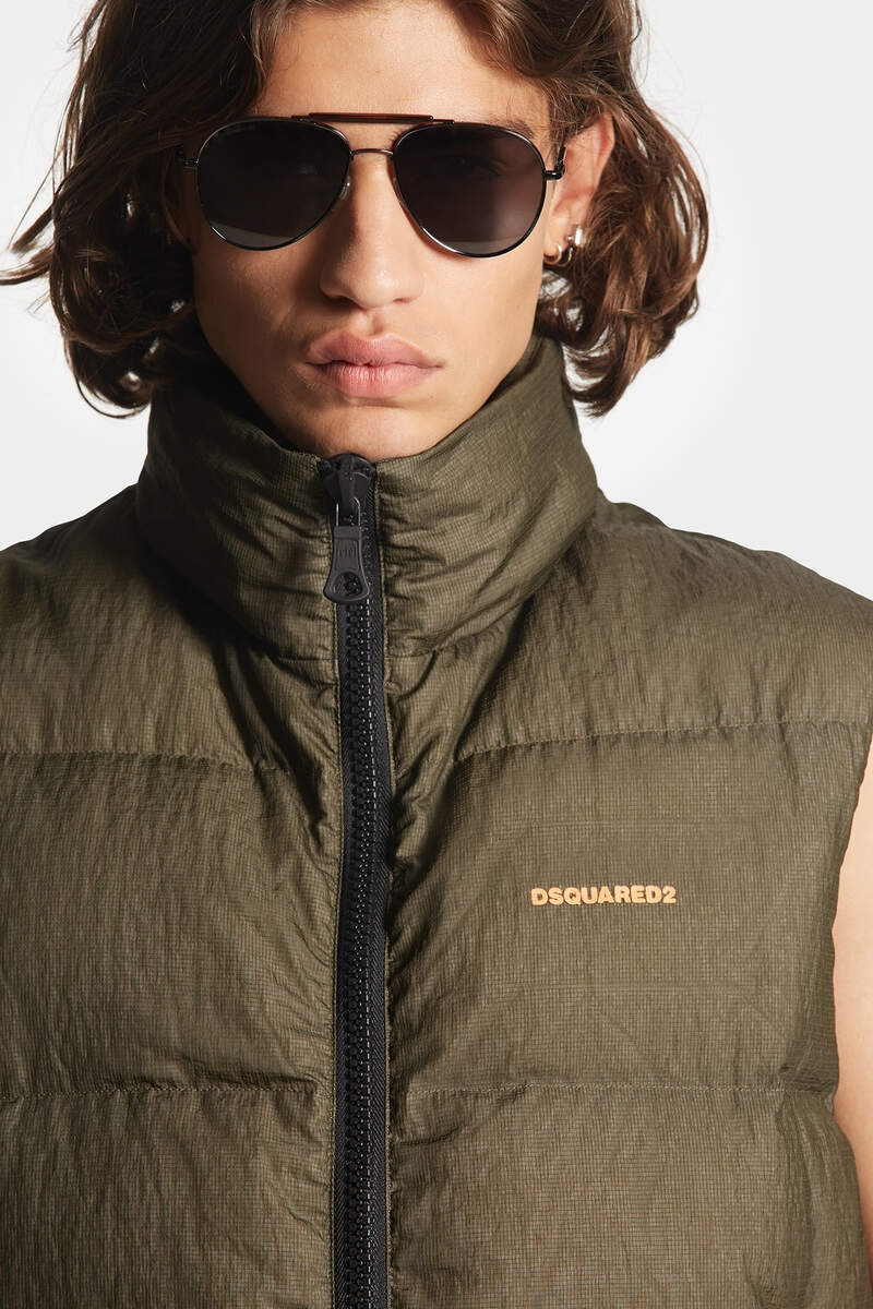 CLASSIC PUFFER VEST 6