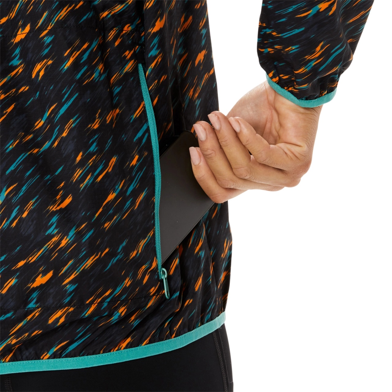 WOMEN'S PACKABLE JACKET - 12