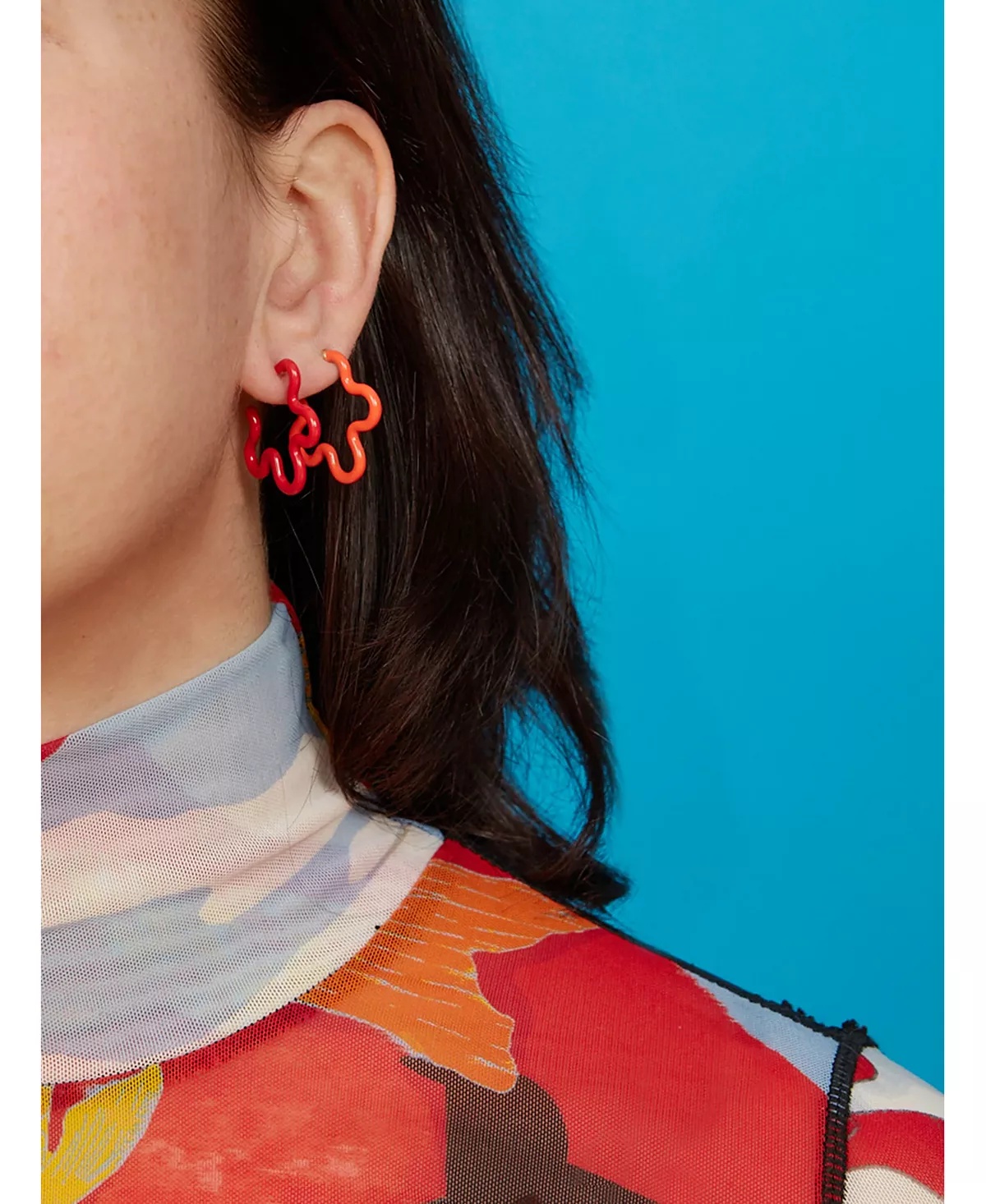 9K Yellow Gold Flower Funk Color Flower Outline Hoop Earrings - 2