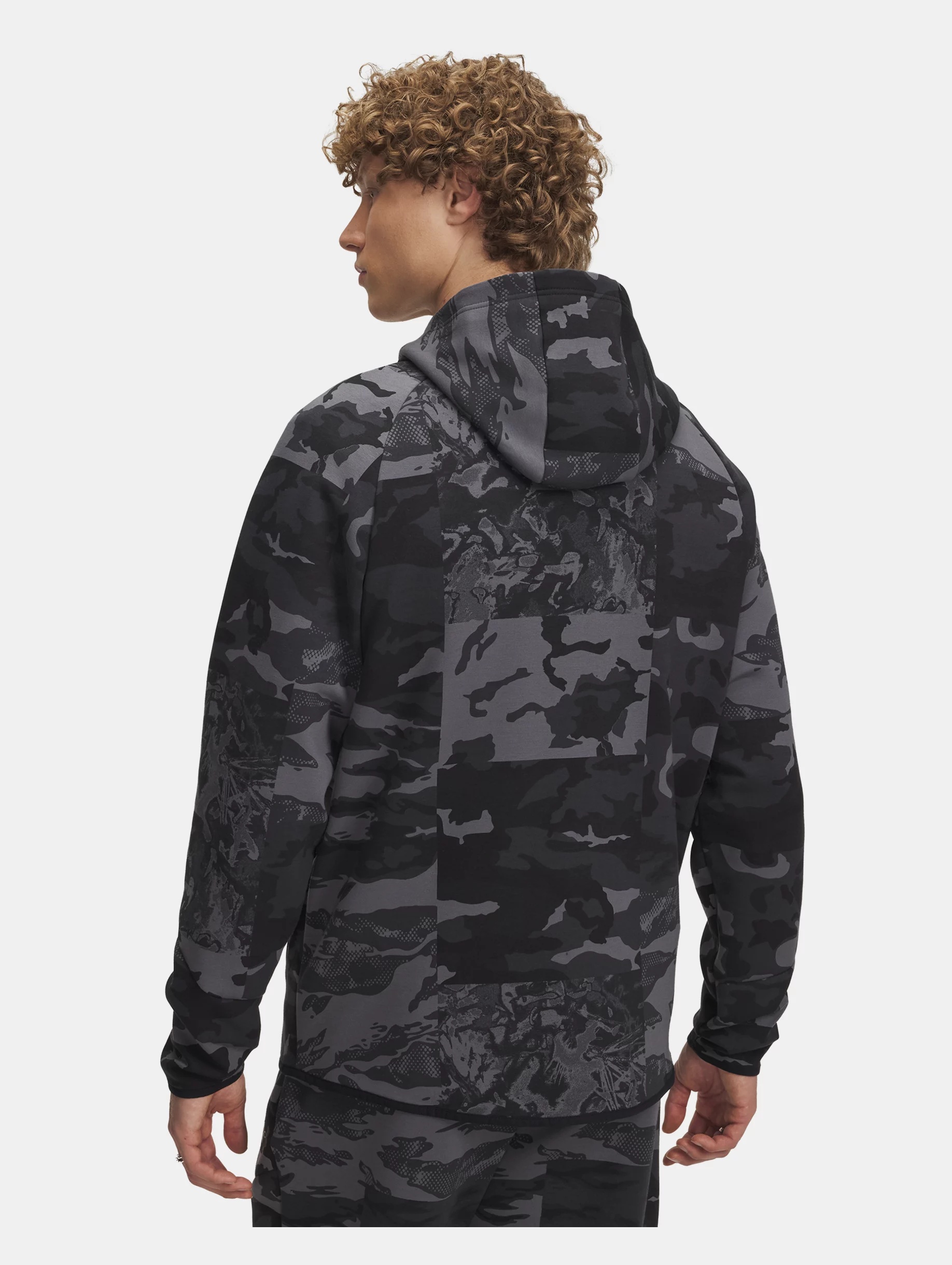 UA Unstoppable Fleece Camo - 2