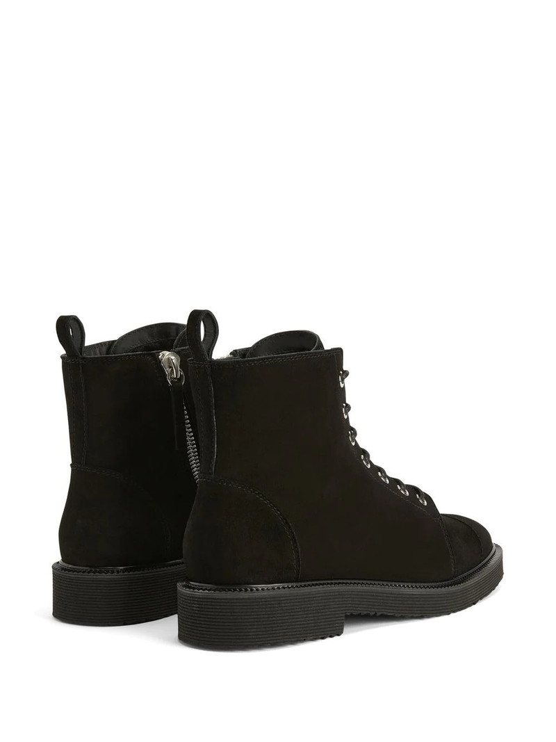 ankle-length boots 3