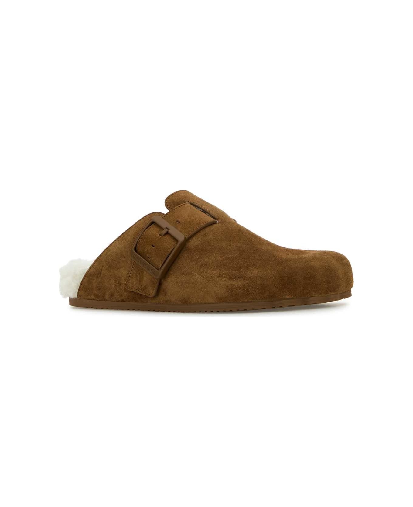 ●送料込●BALENCIAGA●Camel Suede Sunday Slippers Balenciaga Camel Suede Sunday Slippers | italist