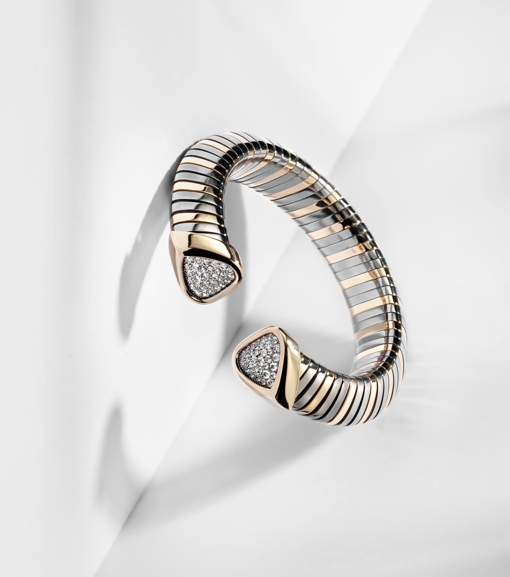 Trisola 18kt gold bracelet with diamonds - 5