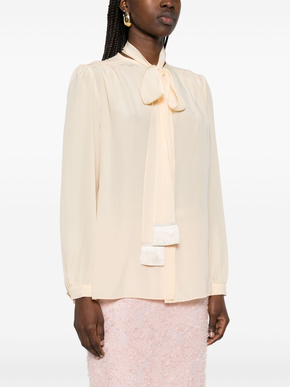 attached-scarf shirt - 3