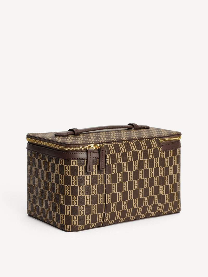 Bae Beauty cosmetics case 3