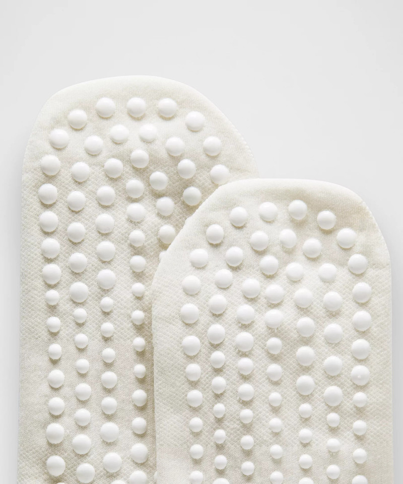 lululemon Find Your Balance Grip Socks *Mesh outlook