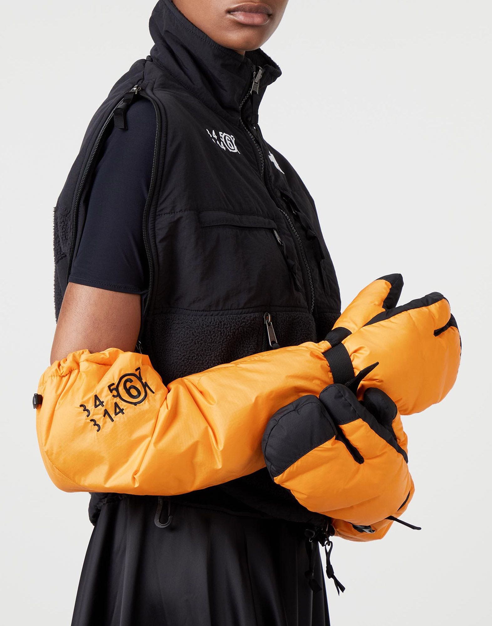 MM6 x TNF Tabi Expedition mitt gloves - 4