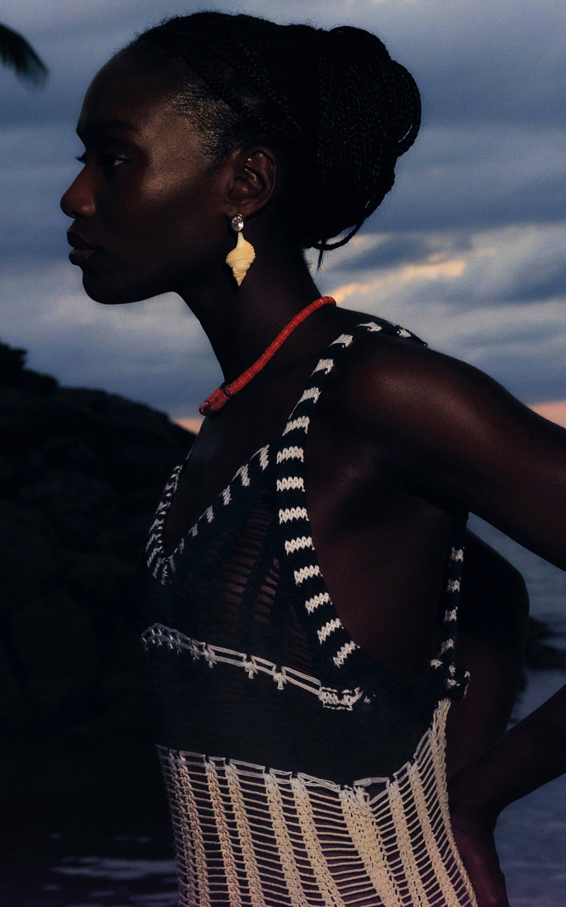 DEZSO Red Coral Puka Shell Necklace red outlook