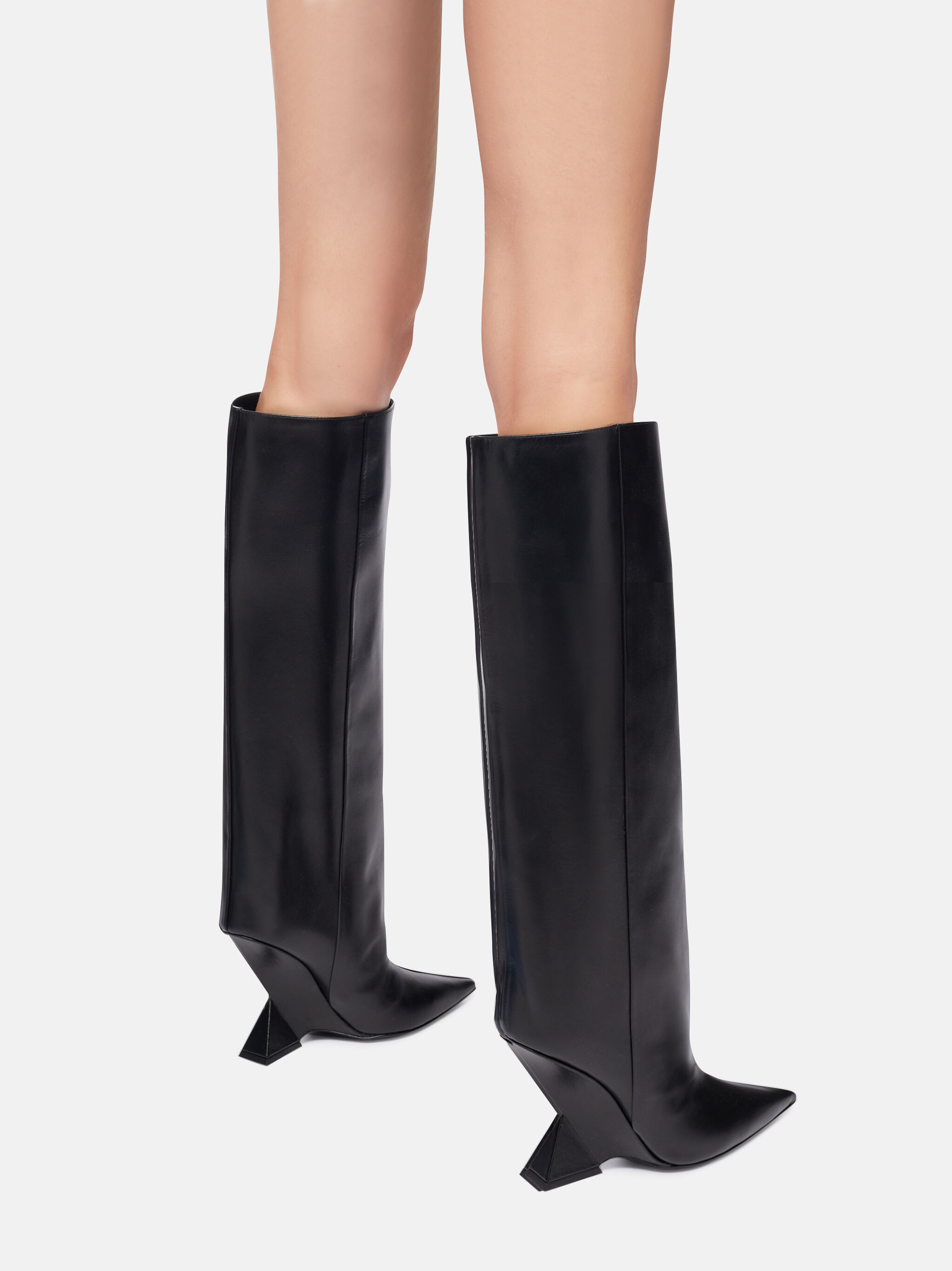''CHEOPE'' BLACK TUBE BOOT - 3