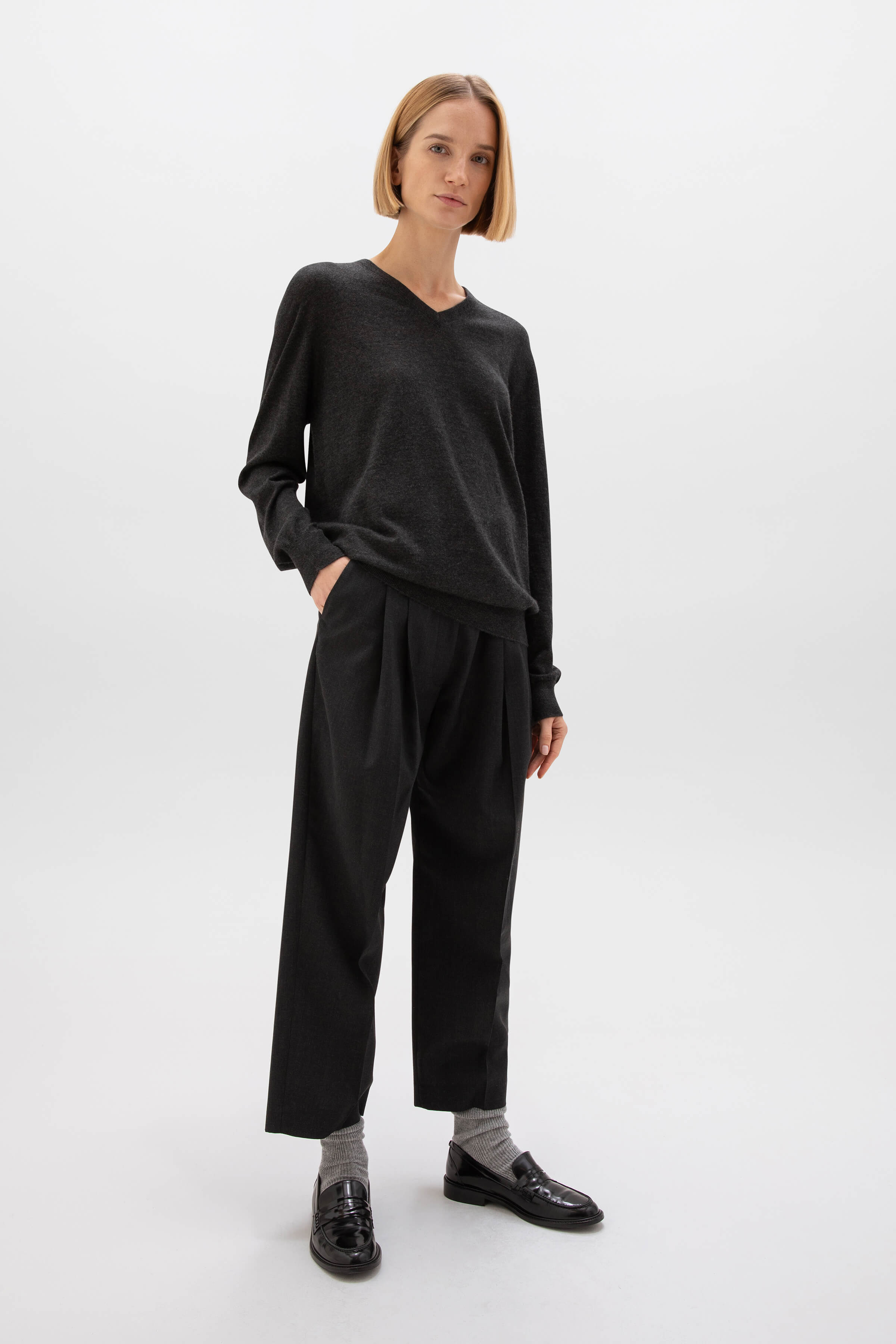 Superfine Cashmere Grey V Neck Jumper - 4