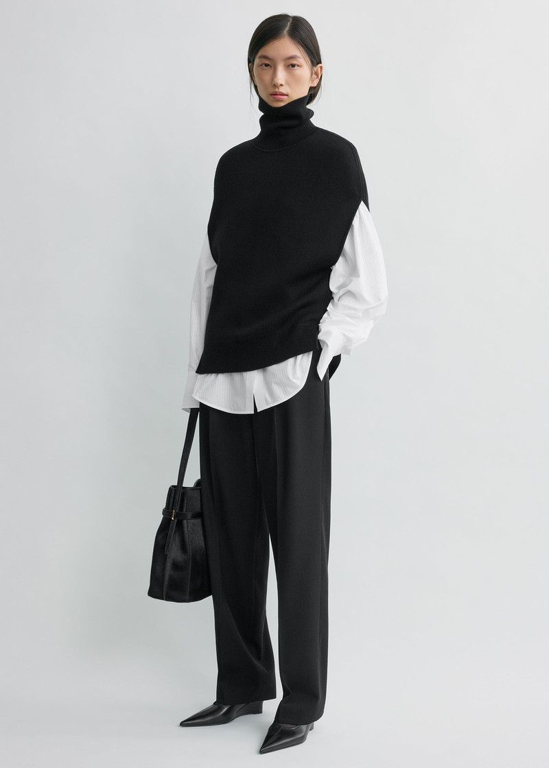 TOTEME Double-knit cape knit black outlook