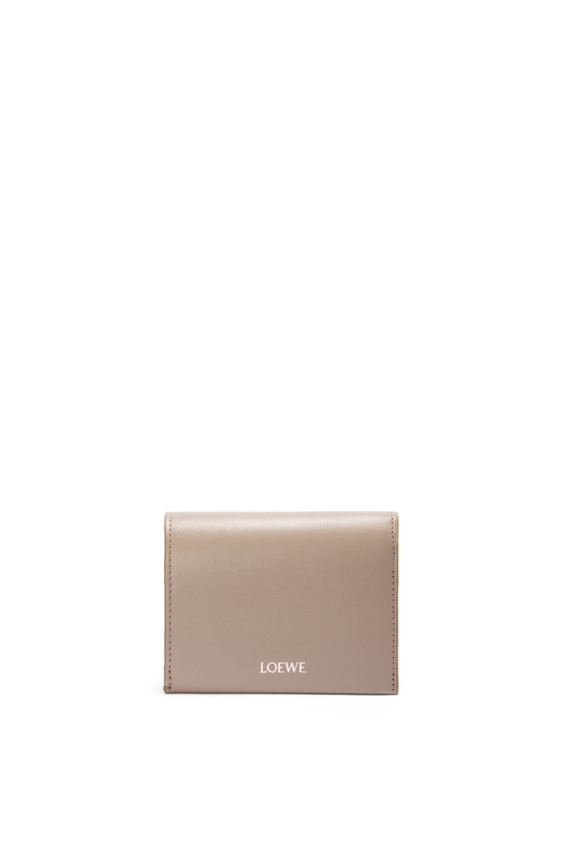 Trifold zip wallet in shiny nappa calfskin 1