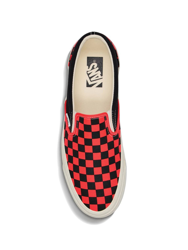 Vans LX Classic Reissue 98 slip-on sneakers outlook
