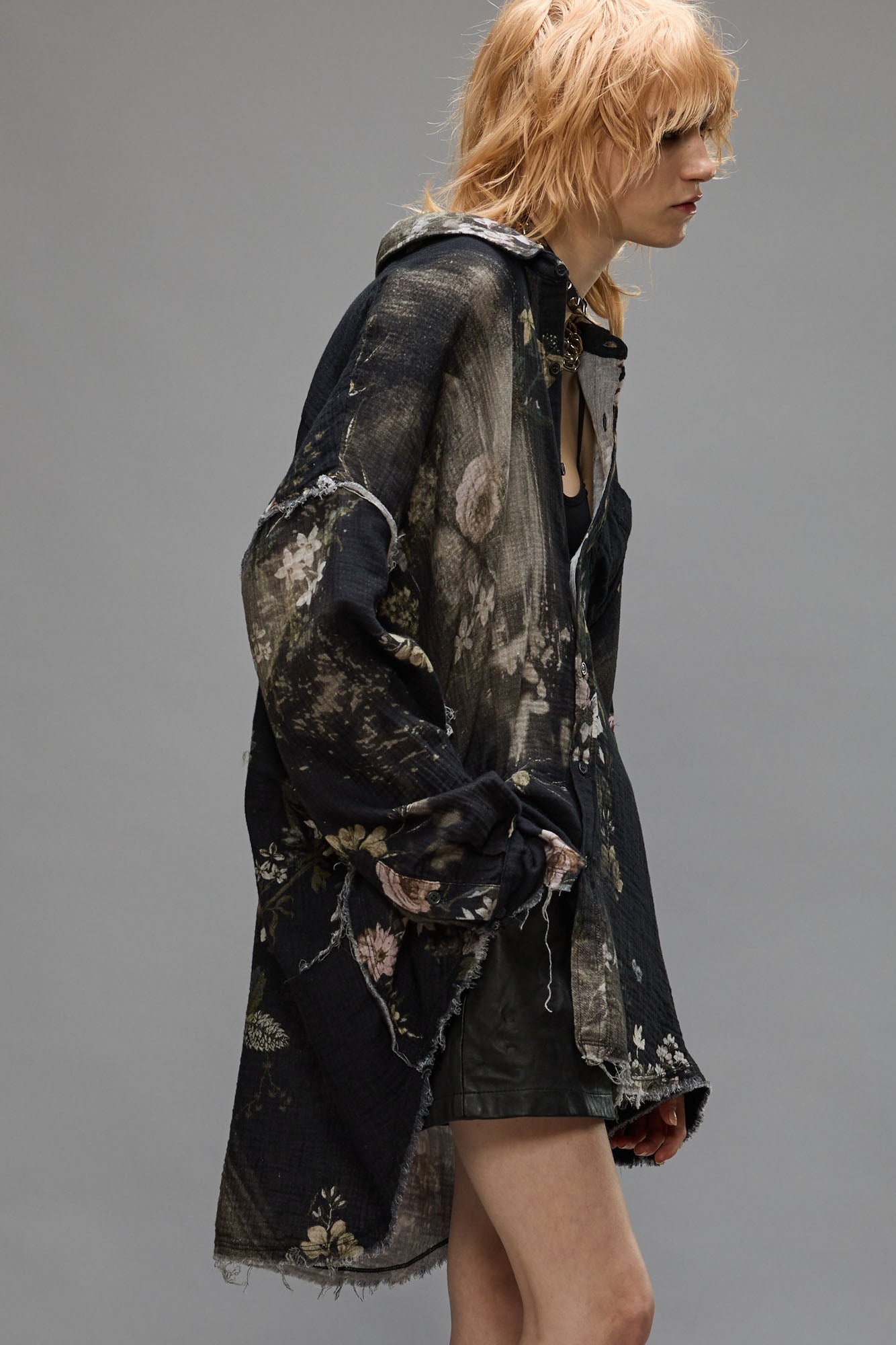 SHREDDED SEAM DROP NECK - BLEACHED BLACK FLORAL - 2