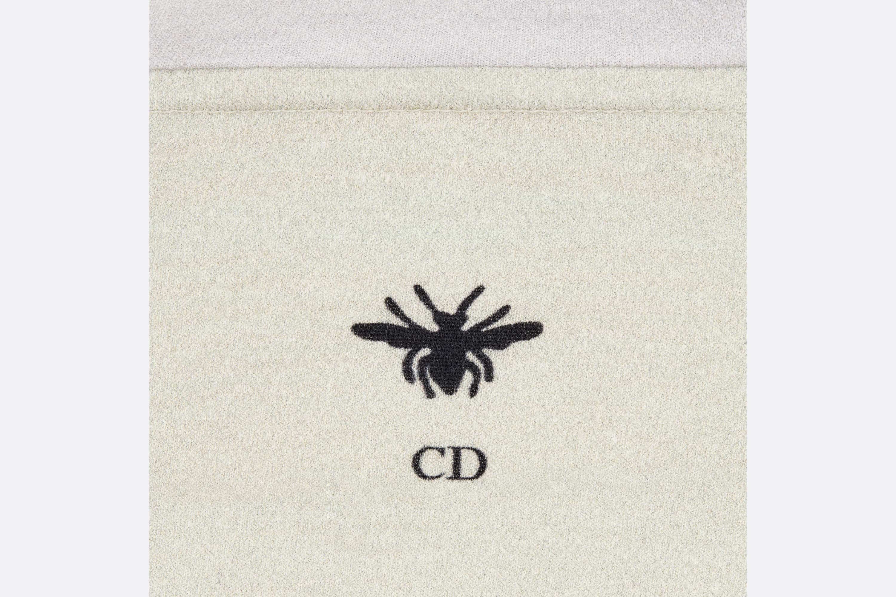 T-Shirt - 3