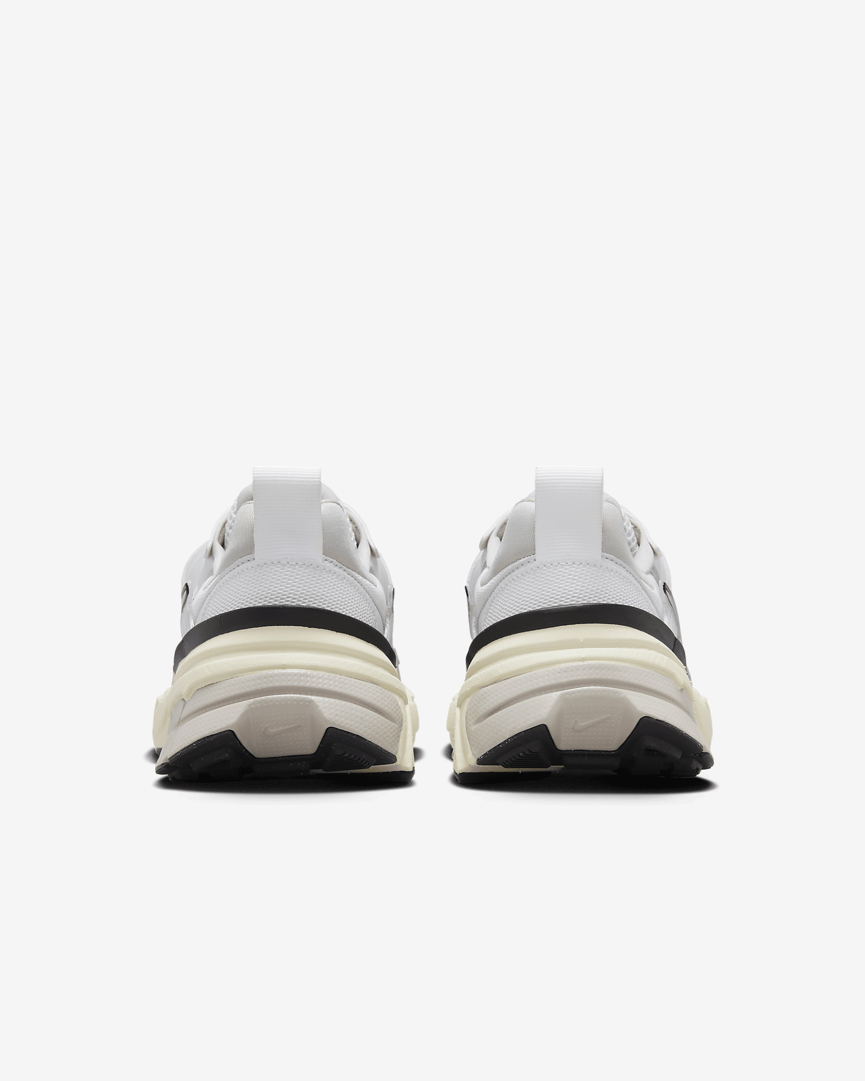 Nike V2K Run Shoes - 7