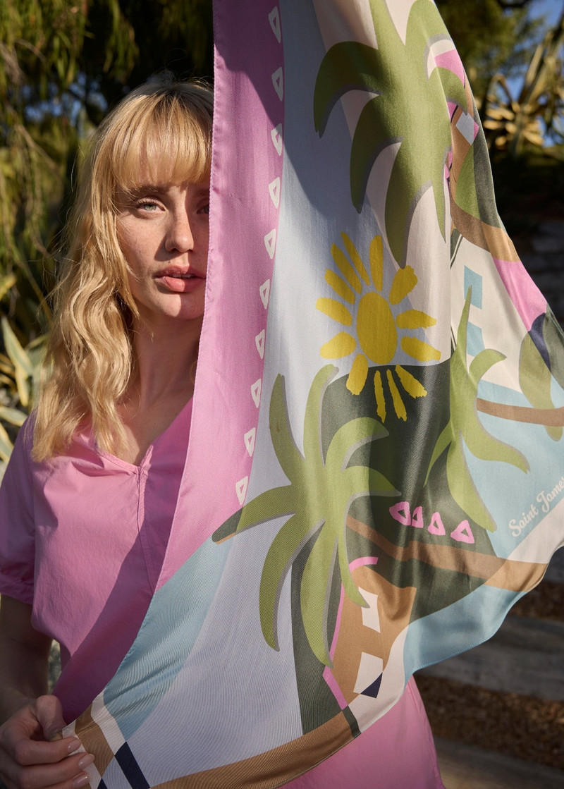 Triangle silk scarf 1