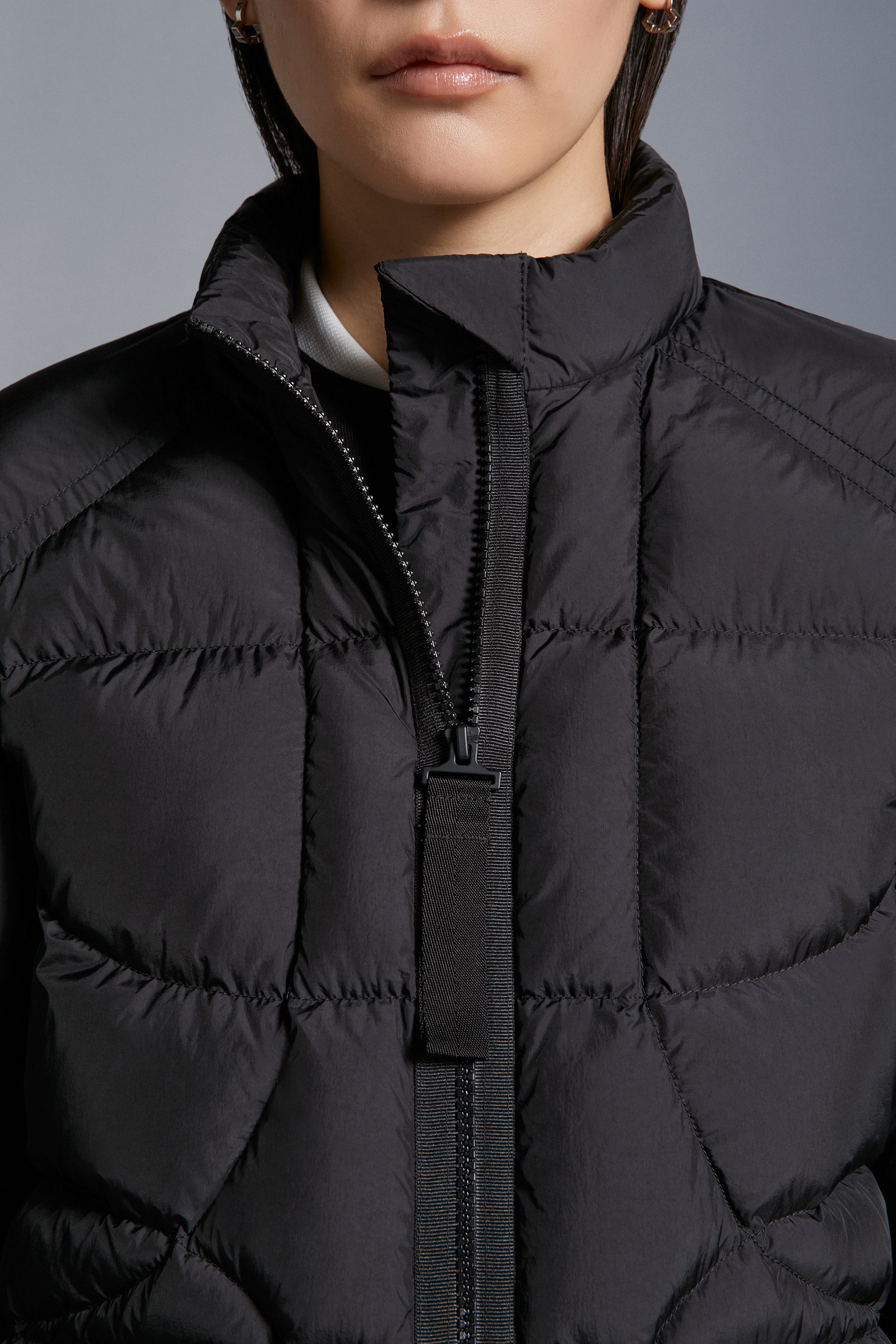 【MONCLER】YAZI ショート ダウン ジャケット Moncler Yazi Short Down Jacket | REVERSIBLE