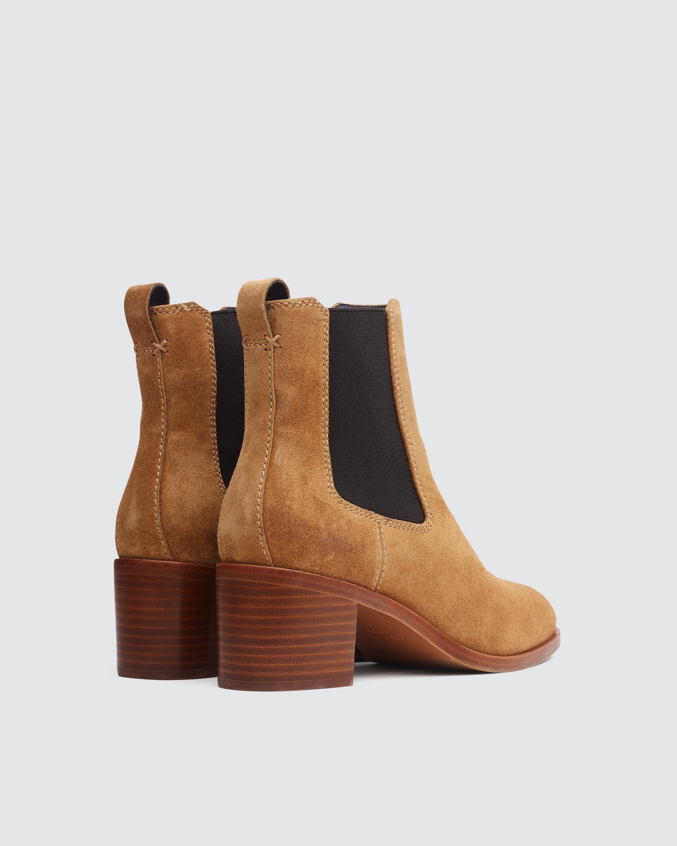 Hazel Boot - Suede
Chelsea Boot - 3