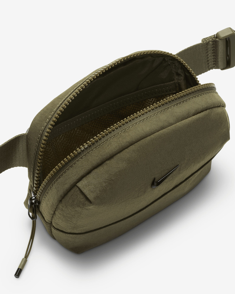 Nike Aura Crossbody Bag (2L) 5