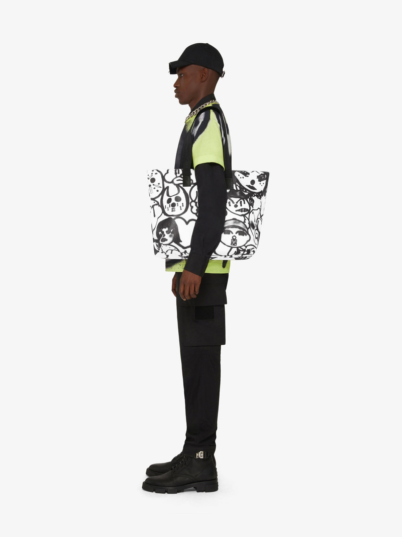 Givenchy 4G LIGHT SHOPPING BAG WITH TAG EFFECT PRINTS outlook