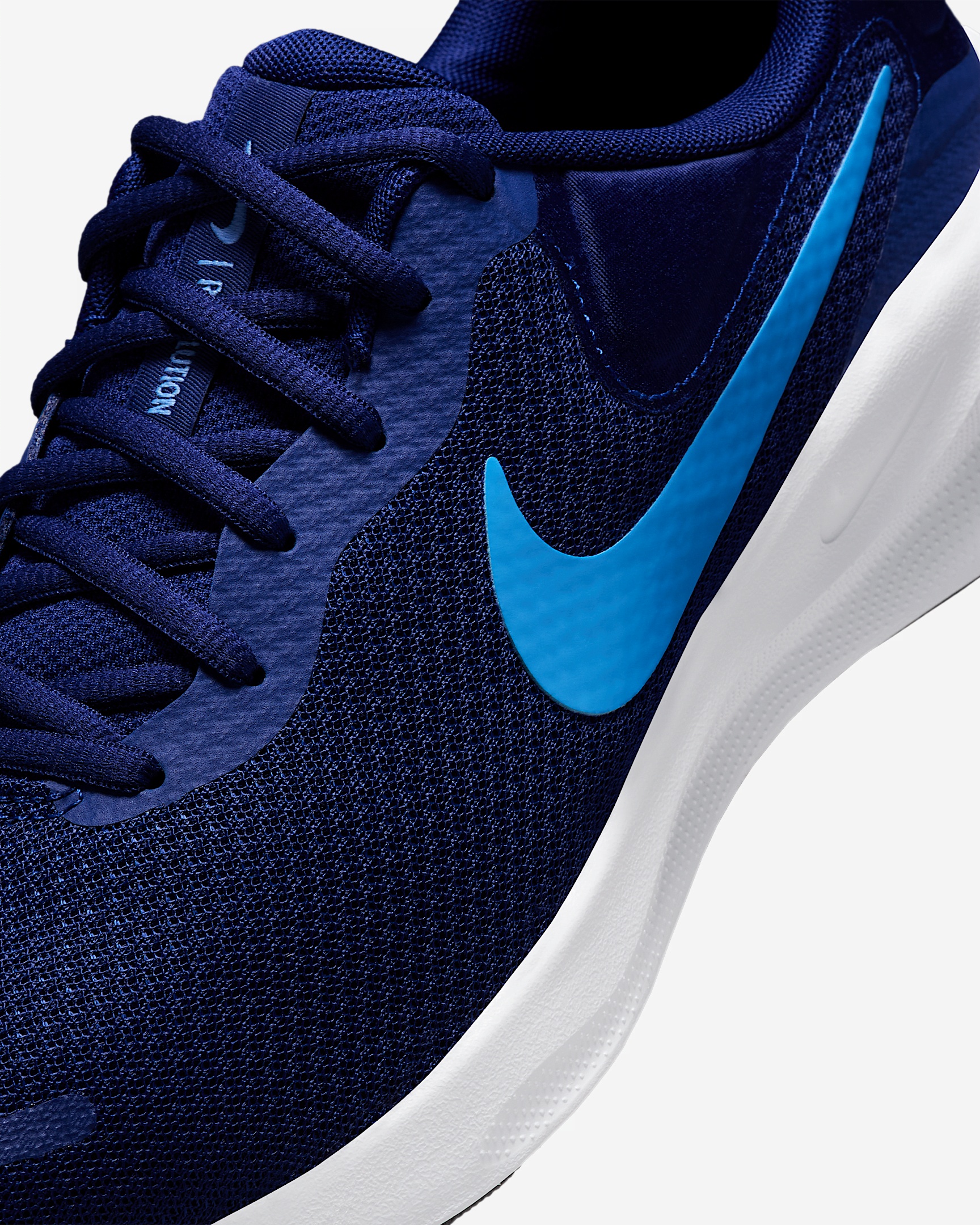 Nike Revolution 7 Men's Road Running Shoes - 7