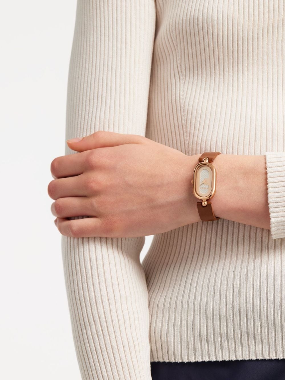 oval-case watch - 4