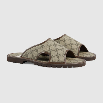 GUCCI Men's GG Supreme slide sandal outlook