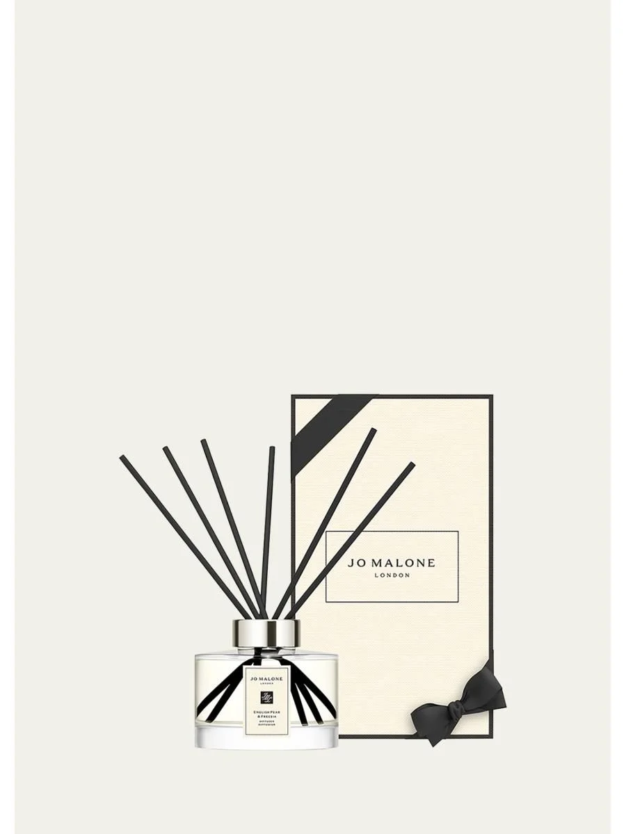 English Pear & Freesia Diffuser, 5.5 oz. - 1
