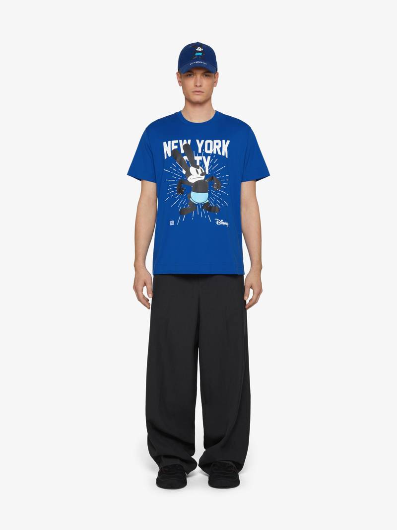 Givenchy OSWALD NYC CLASSIC FIT T-SHIRT outlook
