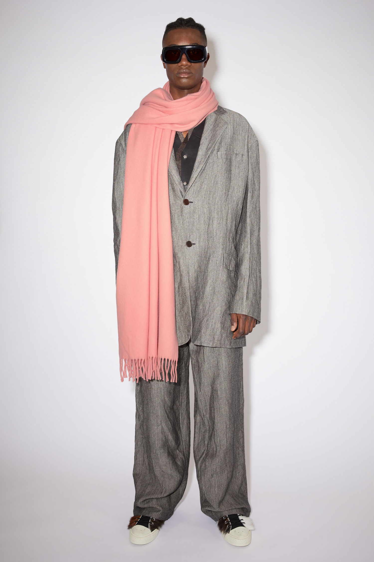 Oversized fringed wool scarf - Pale Pink - 3