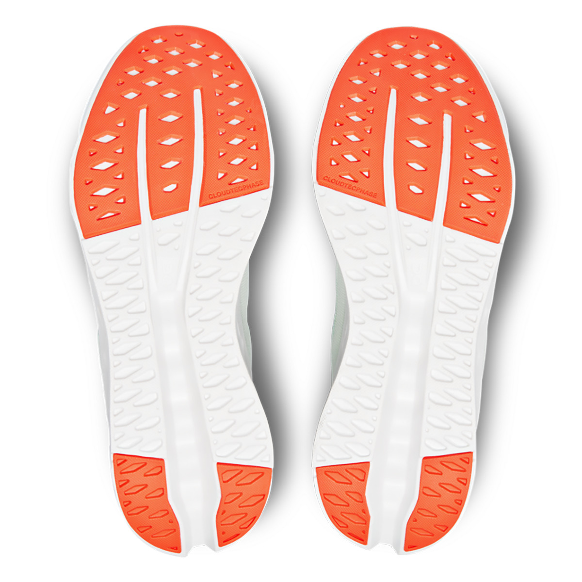 On Cloudsurfer - 4