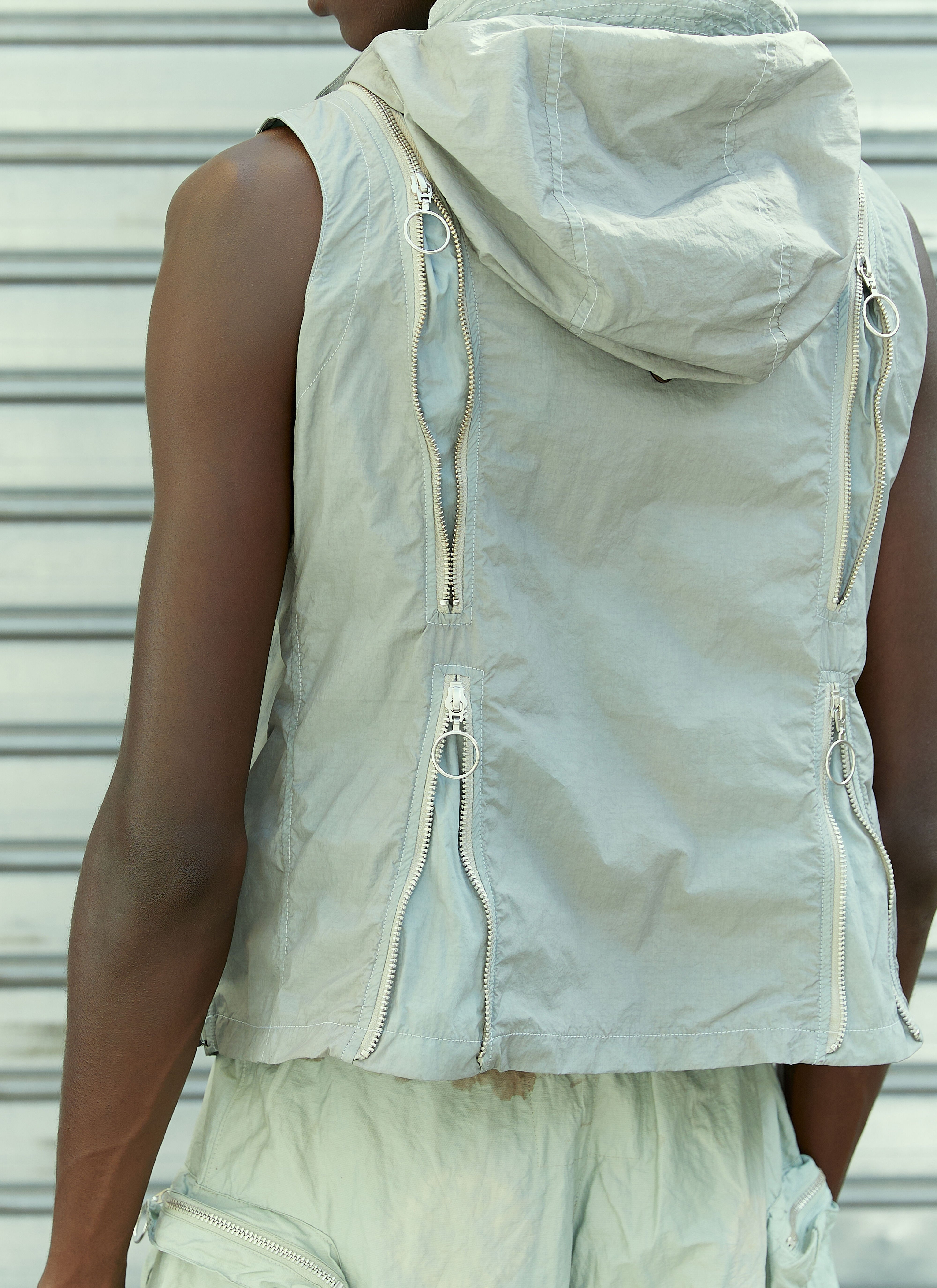 Adjustable Fit Zip Vest - 5