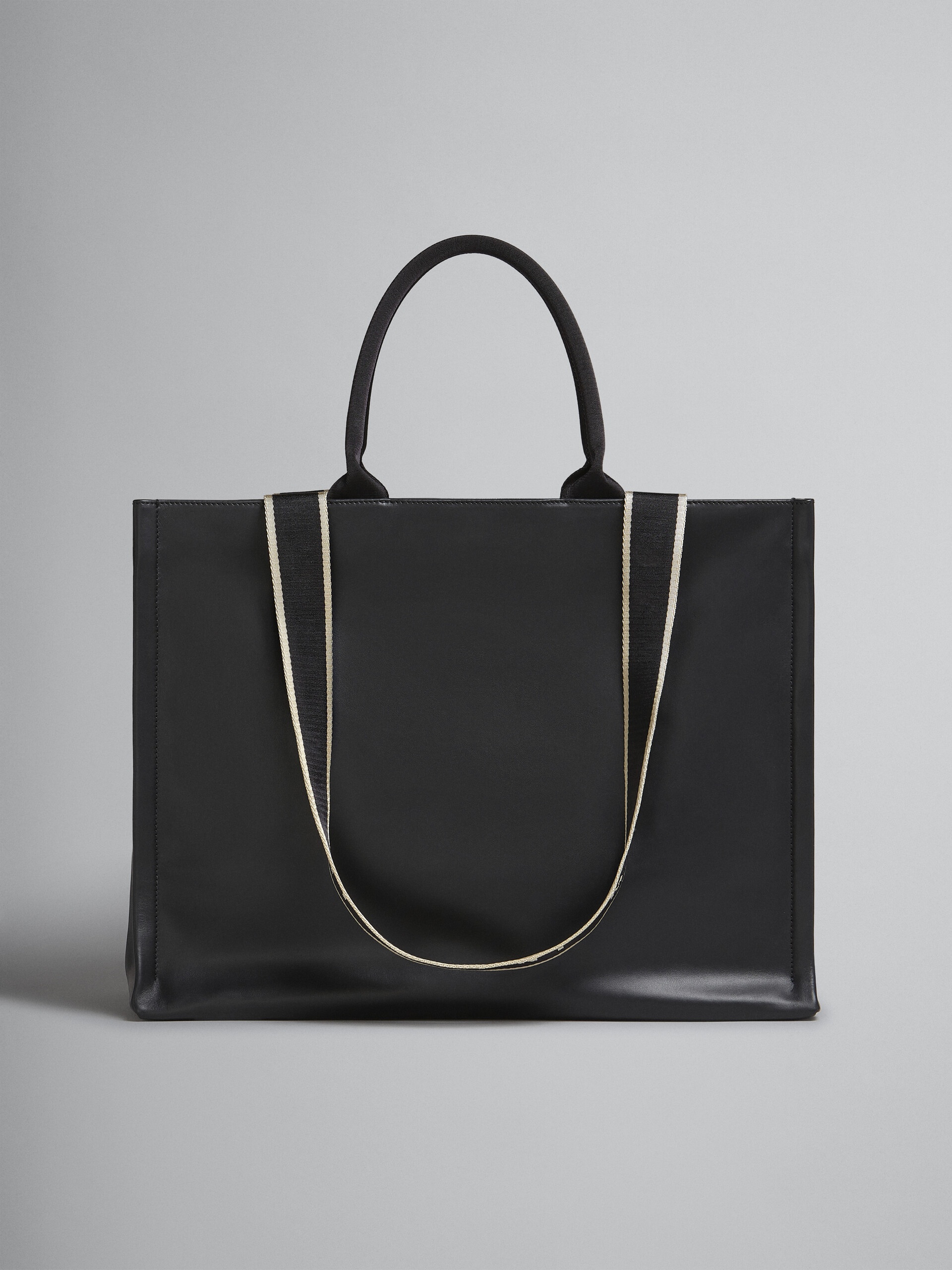 BEY TOTE BAG IN BLACK LEATHER - 1
