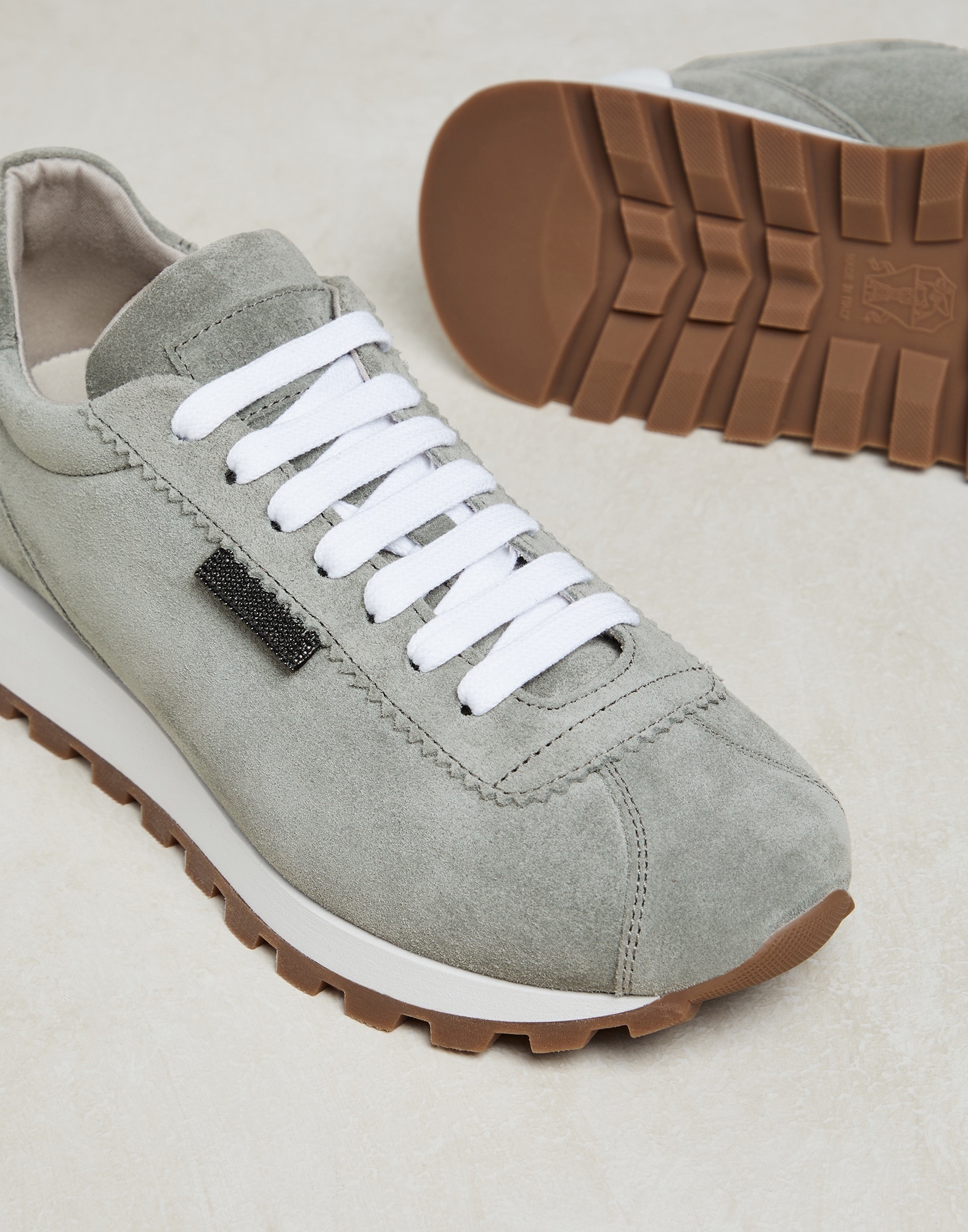 Suede runners with shiny tab - 4