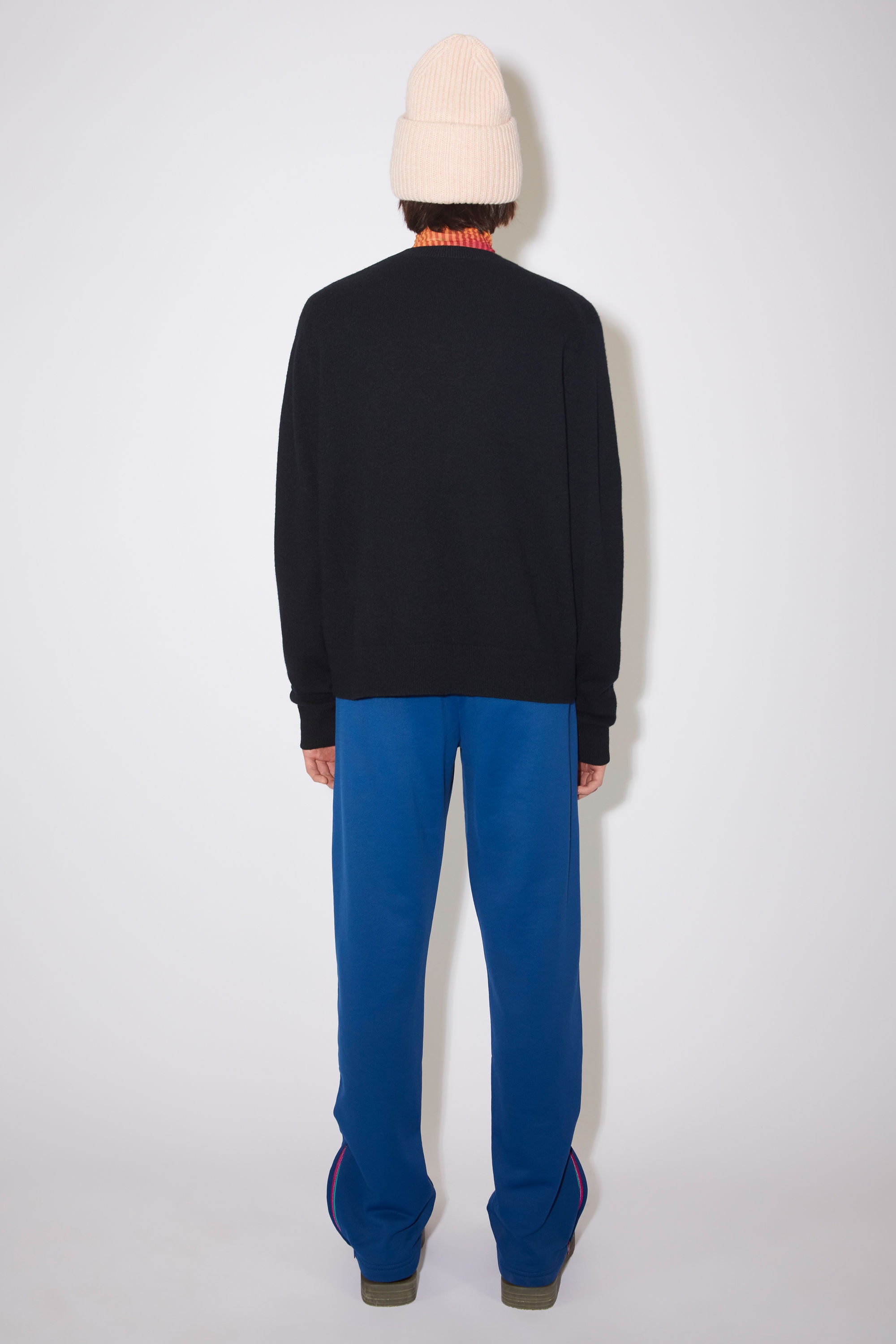 Crew neck sweater - Black - 3